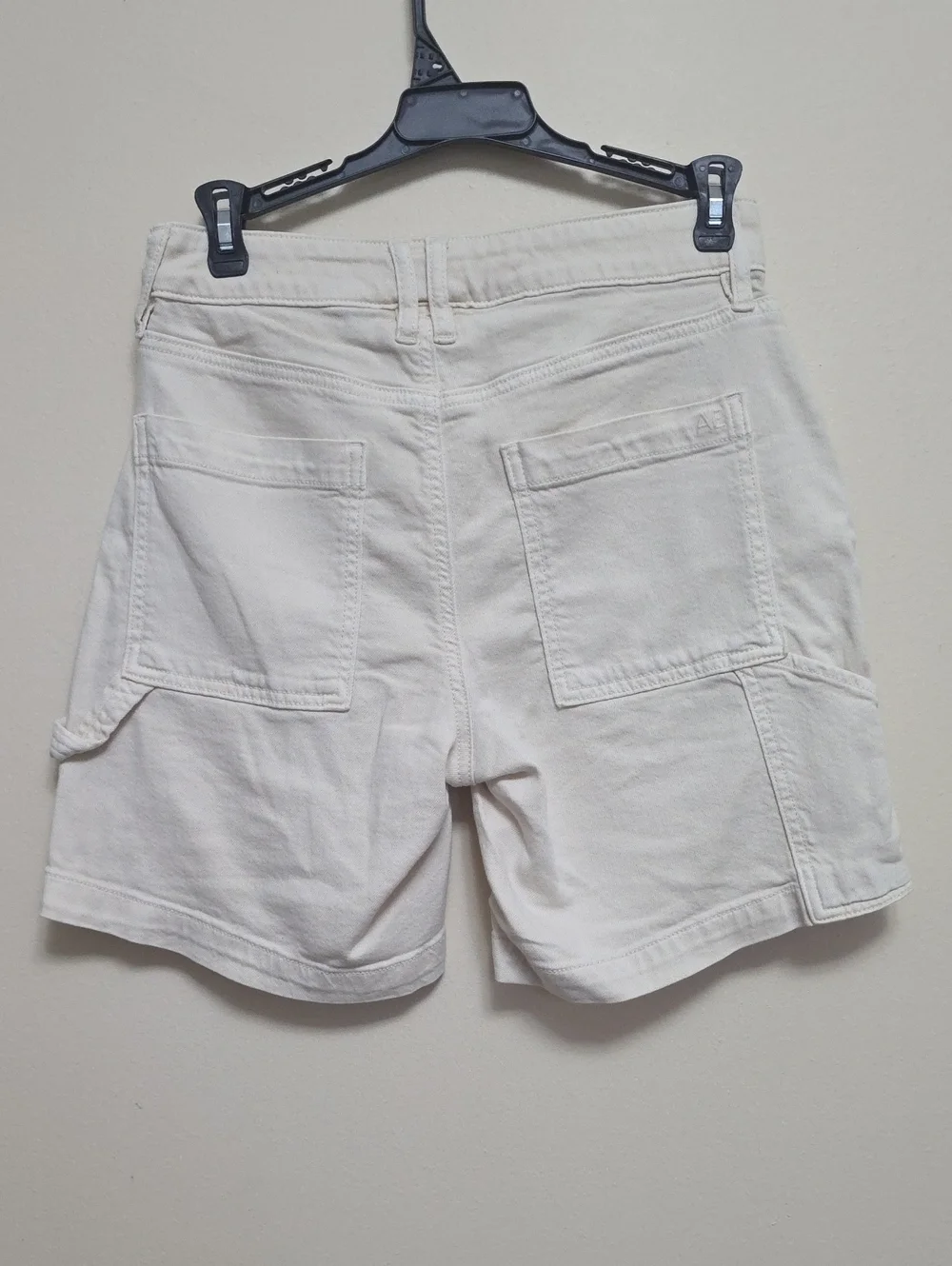 American Eagle Outfitters structured utility